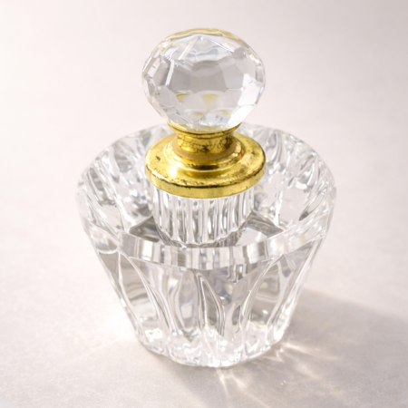 علبة زجاج للعطور