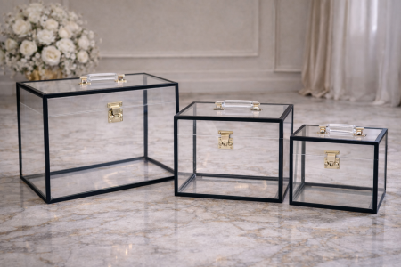 صندوق هدايا مستطيل شفاف اطار اسود