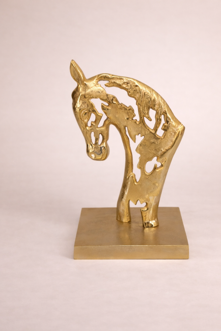 تحفة نحاسية