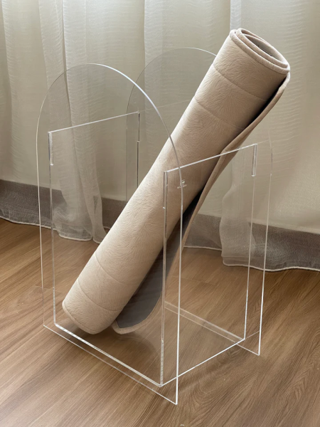 بوكس اكريليك لمسكات العرائس