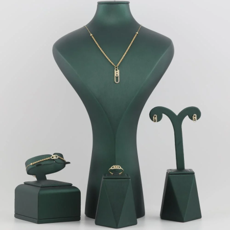 باكيج صدر ذهب واكسسوار